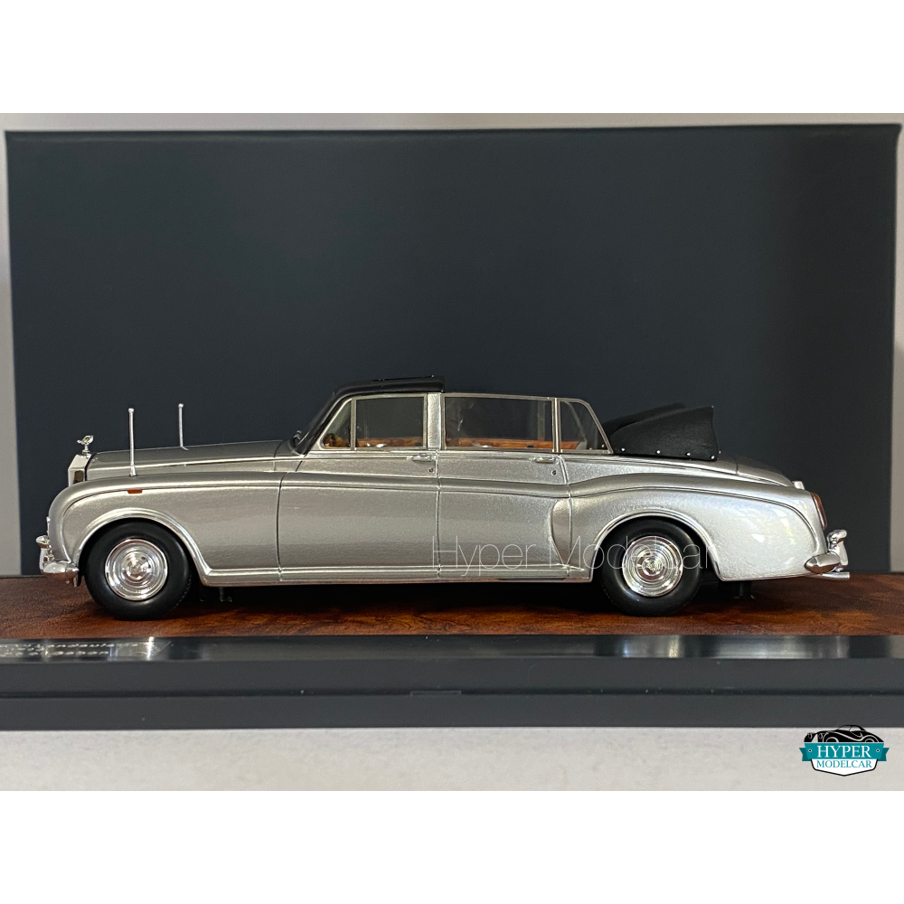 MATRIX 1/43 ROLLS ROYCE PHANTOM VI LANDAULETTE OMAR BONGO 1972 SILVER MX41705-163