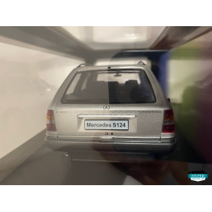 TRIPLE9 1/18 MERCEDES-BENZ E-CLASS S124 T-MODEL 300TD 1995 SILVER ART.1800361