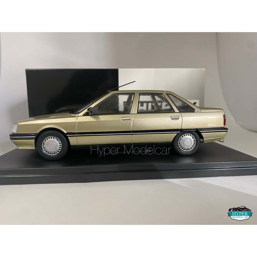 WHITEBOX 1/24 RENAULT R21 1986 BEIGE ART.WB124254