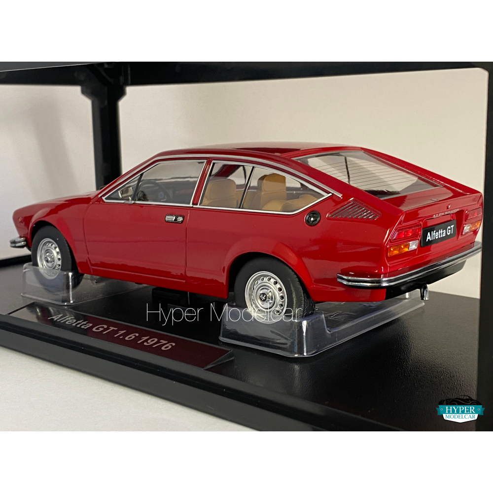 KK-SCALE 1/18 ALFA ROMEO ALFETTA 1600 GTV 1976 RED ART.KKDC181061