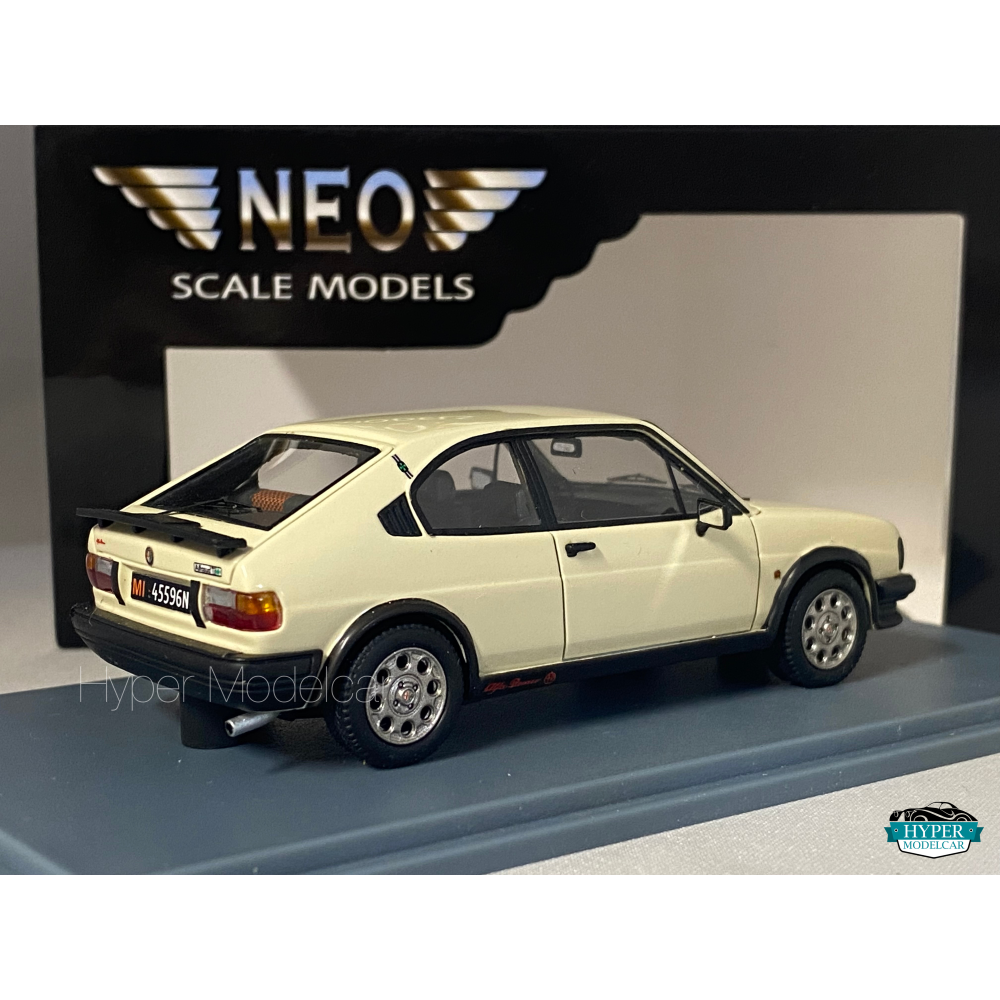 NEO SCALE MODEL 1/43 ALFA ROMEO ALFASUD 1.3 TI 1980 CREAM Art.NEO45596